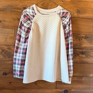 Classic pullover sweatshirt!